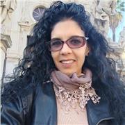 Dato che ho una laurea in giurisprudenza, posso dare lezioni di spagnolo, storia e scienze